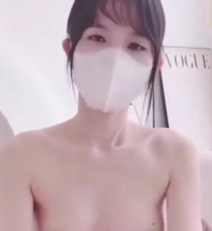 震惊-极品妹子泡泡浴内无防护走后门