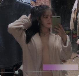 浙江美术学院高颜值大二学妹《吴x晶》私人圈视频