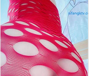 番茄高颜值浮力主播（桃theone）越来越会玩