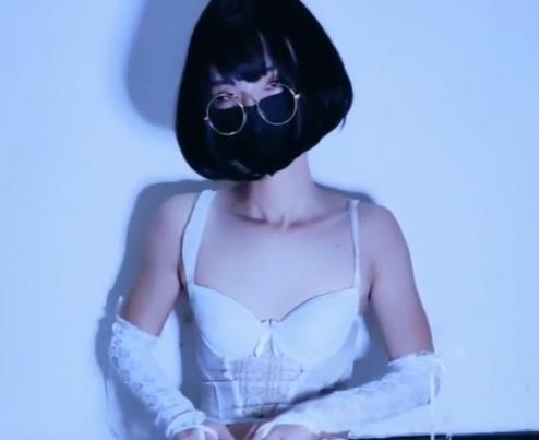 P站数一数二的极品伪娘（TS-JinWanXuan1999），玩起来重口游戏完全不顾及死活+92v+–+4.4G