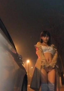 斗鱼第一坊女主播（魅心）户外性感穿搭展示绝版视频[5v-31.9】