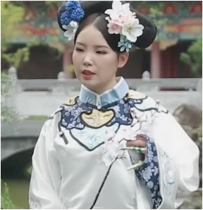 尽显贵妃风范，文冰冰款MAD-017贵妃裙下臣