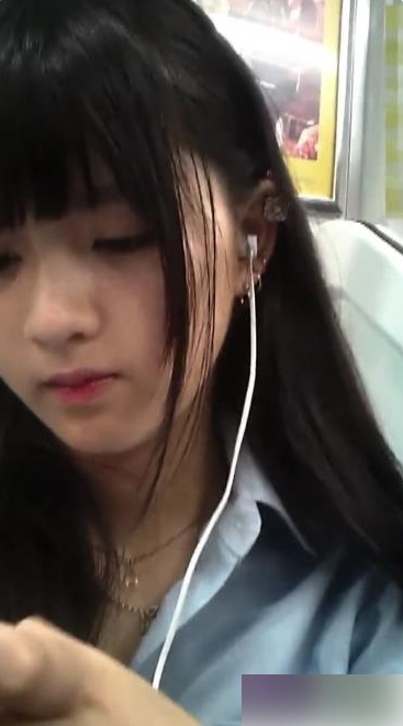 小姐姐地铁街拍作品