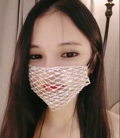 主播苏苏放飞自我双洞齐擦视频下载，1V，1.12G