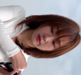 红色紧身短裤视频