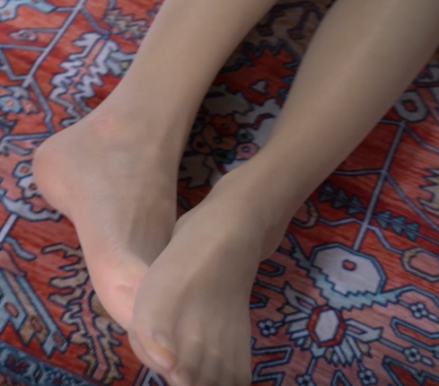 白雪公主糖心JK女仆，肉丝秀！充满甜蜜与诱惑的慕丝女郎等你来品尝！