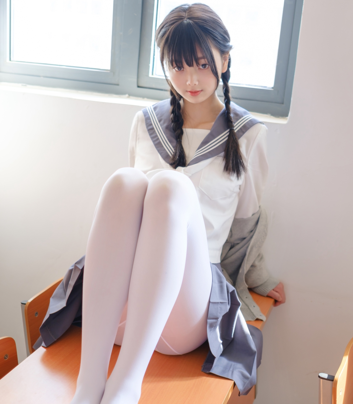 《赤西夜夜露脸，四点捆绑晴空天台！万元定制JK双马尾合集，241P高清福利享受，4V画质6.13G超大容量，百度盘限时放送！》