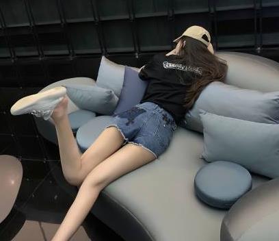 精选A4腰女神粉嫩上衣