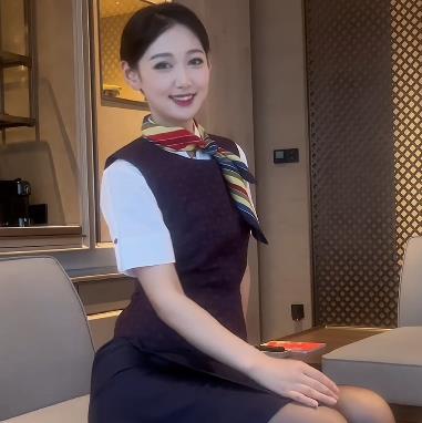 国航空姐唐安琪有尺度剧情互动视频7分30秒