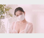 Nina自拍大片，时长2827期，夹N子、道具精彩表演，字幕下载观看