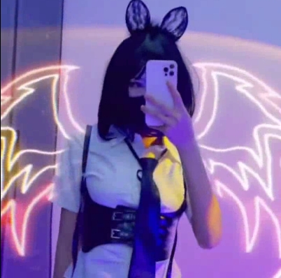 自行打包的FXHMRW小仙云抖音风热舞合集，30V电压，600M容量，在百度盘上。