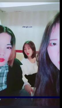 00后姐妹花自拍视频：亲密默契，时长两小时！