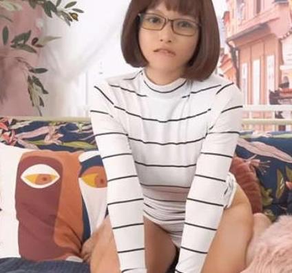 KylieNG圣诞视频合集，翘臀气质欣赏