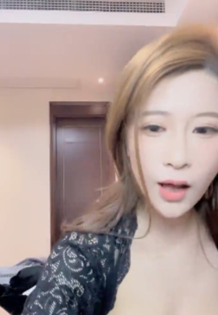 G奶御姐漂亮纯天然大罩杯鲍汁互动表演视频6V+2.4G百度盘下载