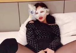 vivian姐：女神黑丝长靴露脸视频作品