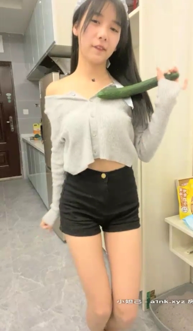 萌妹子白丝热舞1V350M百度云