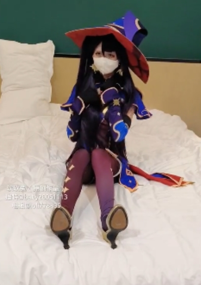 翟凌00后妹子女友视频收藏合集，795部，百度ED2K软软兔链接，课后2