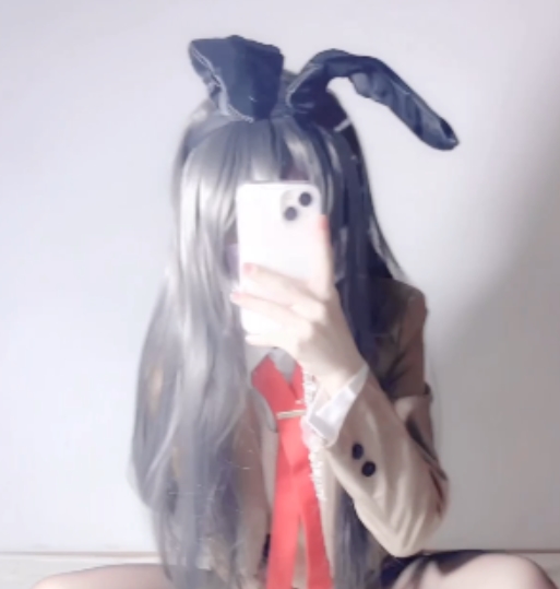 反差小妹子小灵酱:13岁3.8g视频收藏大增