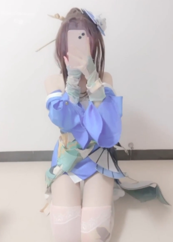 反差小妹子小灵酱:13岁3.8g视频收藏大增