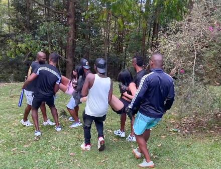 自由国最新发布的黑鬼互动-IsabellaUzcategui合集1，9集7.4G超长视频