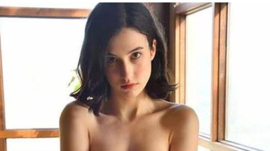 清纯大罩杯美人GiuliaWylde视频合集