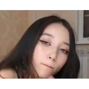 可错过的精彩合集，不仅有美女和小伙子的精彩表演，还有多国风情的用嘴视频，让人目不转睛。赶紧下载这个精彩合集，感受用嘴的魅力吧！