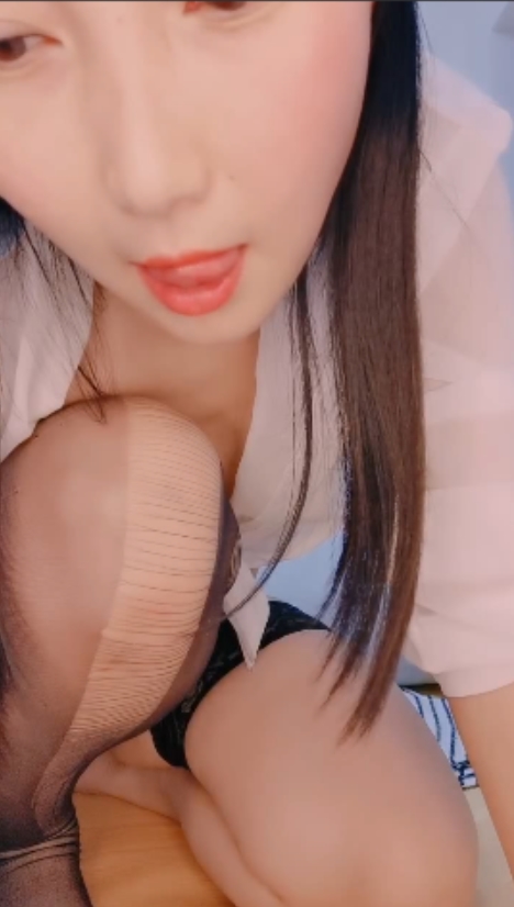 优质嫩少妇晴超大合集30V+40G，百度盘收藏