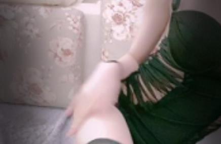 桃谷谷FL姬最新资源：美腿黑丝超短裙，2.2G视频合集！