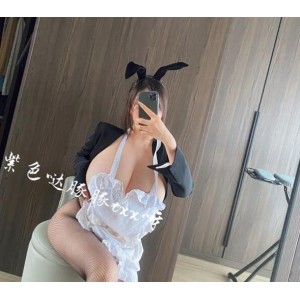 虎牙女神童小芯紫色绝美视频合集，744M超级品精选下载