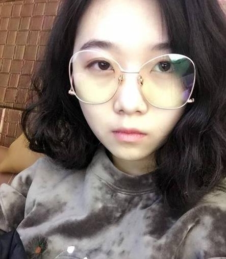 高端原创私密群：社保美女露脸秀