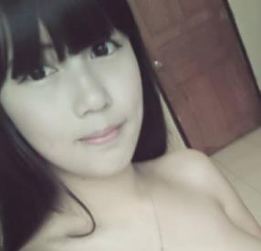 李宜辰兰商学院校花日常自拍展示