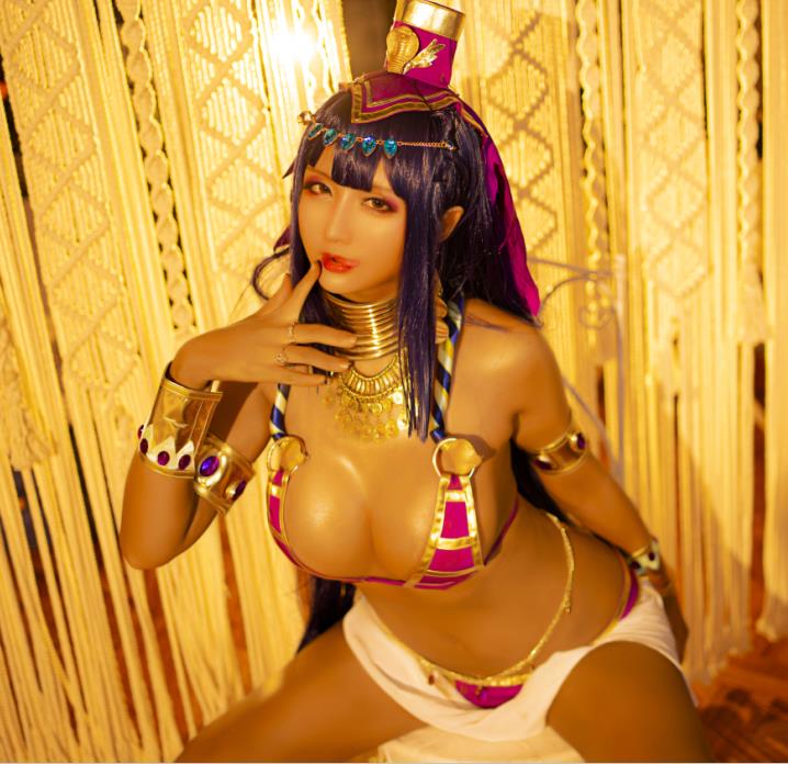 Mirror魔镜创意Cos作品