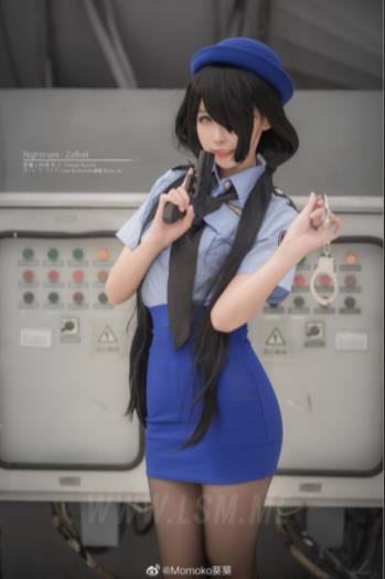 Momoko葵葵：二次元模特的性感私人照片合集，50万粉丝热爱，摄影鸽鸽金主必看