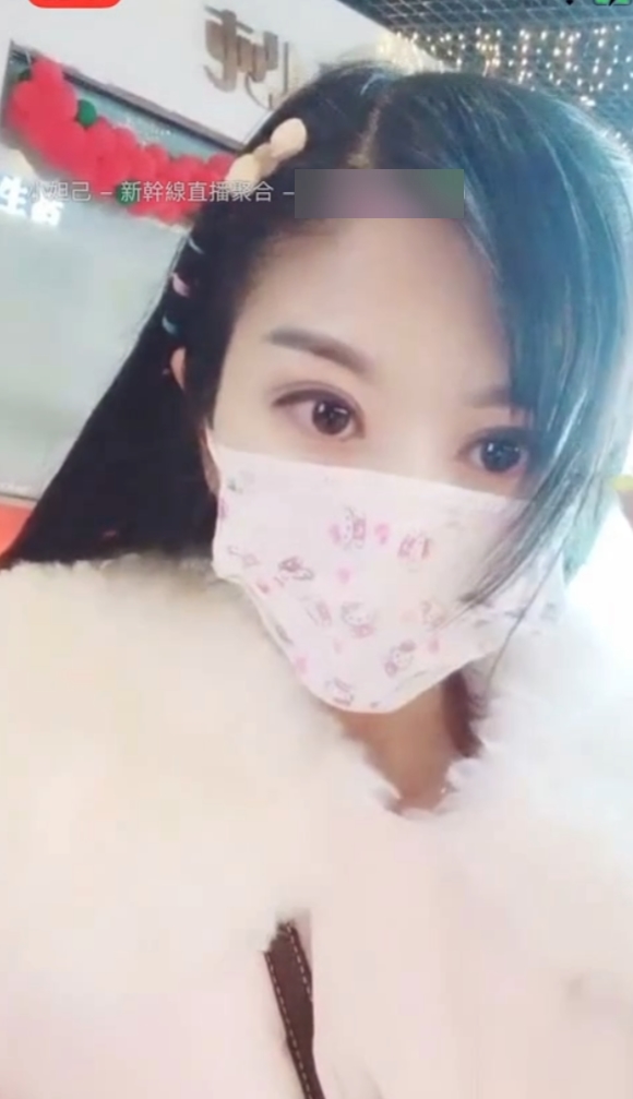 重庆妹子小狐狸与大黑牛晴儿户外合集，直播时间线推荐