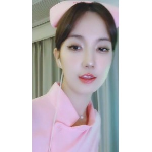 性感花椒当家花旦宁依纯热舞露背视频集