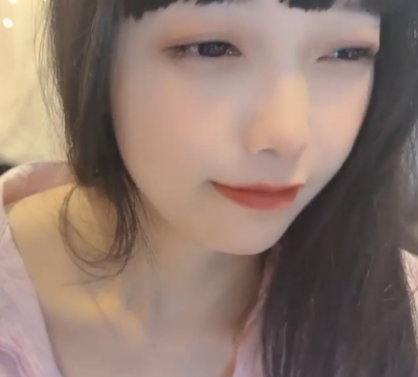 清纯学生妹玩铁大合集，佳作玩铁视频8V6.23