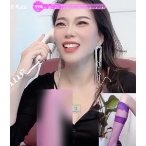 kaixin-baby：stripchat站主播，直播打电话当客服，水超级多，视频分卷丰富