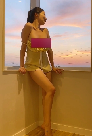 健身女神Jena：阳光美女的完美身材作品