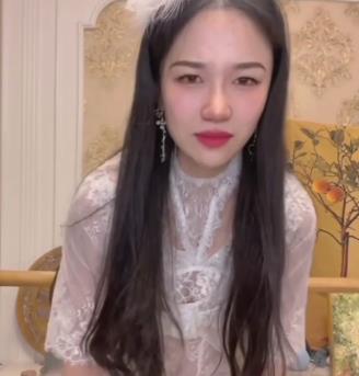 小网红韩安冉牛仔裤自拍视频大放送，养生功夫内涵丰富