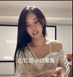 3G珍藏资源：TS大神BJ大佬的漂亮小姐姐短作品，用嘴互动打H机