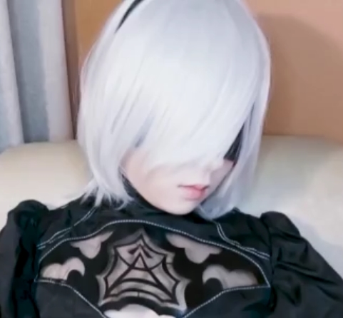 play的性格小姐姐感动1v132.1MB百度云-小雨的多面风采