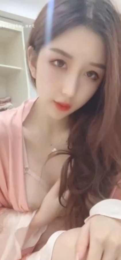 斗鱼清纯女神安吉拉小涵涵定制热舞视频6分钟，清晰度126m，放飞自我，百度盘收藏