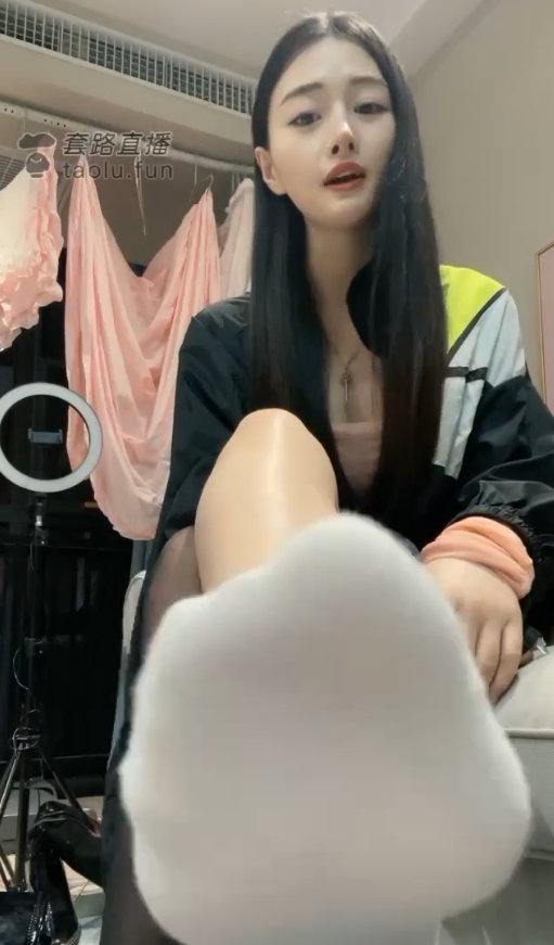 梦幻仙女：套路直播合集，多姿多彩的视频世界