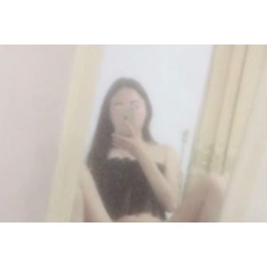 黑森林大美妞喵喵吖收费房裸秀某处特写4.05GB