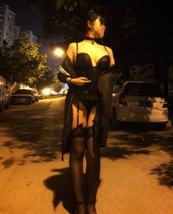 武汉白富美echo猫奴露脸展示420M：温馨互动，猫咪日常