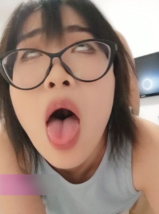 温馨互动:反差M小狗225毫米12.6克,崔小蕾呵护有加,百度ED2K收藏视频