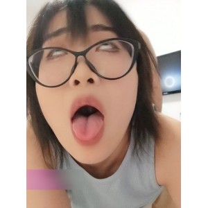 温馨互动：反差M小狗225毫米12.6克，崔小蕾呵护有加，百度ED2K收藏视频