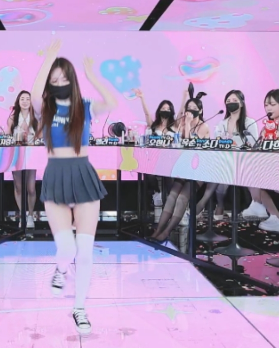 神秘主角：自行打包韩国脱衣舞密室逃脱骰子战争视频合集，4V+37G，百度盘下载，中韩字幕，支持ED2K链接，无密码压缩，论坛通用密码解压，必看！