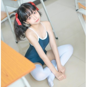 蠢沫沫收藏307套155.6g动漫COS作品，鉴赏能力备受称赞，与刘嘉玲甜蜜交流，视频精心制作，让人流连忘返！