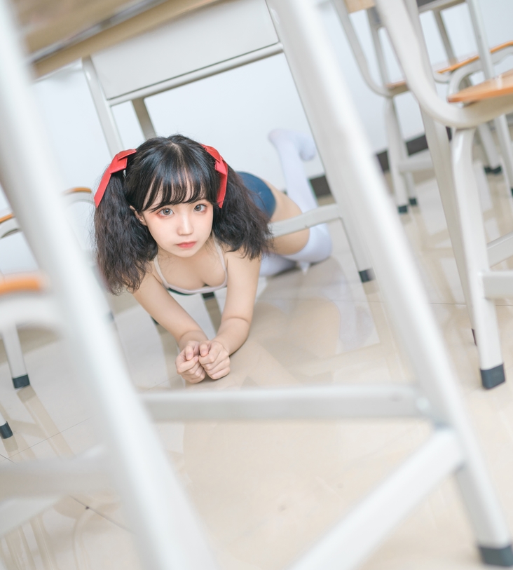 蠢沫沫收藏307套155.6g动漫COS作品，鉴赏能力备受称赞，与刘嘉玲甜蜜交流，视频精心制作，让人流连忘返！